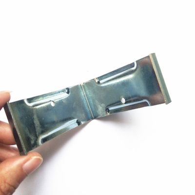 ODM OEM スチール クレート クリップ 再利用可能 メタル スナップ クリップ スプリング スチール 複合板 ボックス クリップ
