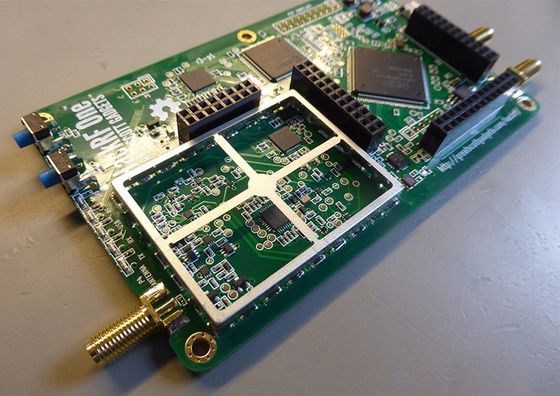 カスタム ステンプレート RF PCBボードレベル 5G シールドケース EMIカバー 折り紙金属製造製品