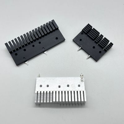 OEM ODM CNCフライリングエクストルーション アルミプロファイル 熱槽エクストルーション LED用のカスタム設計熱槽