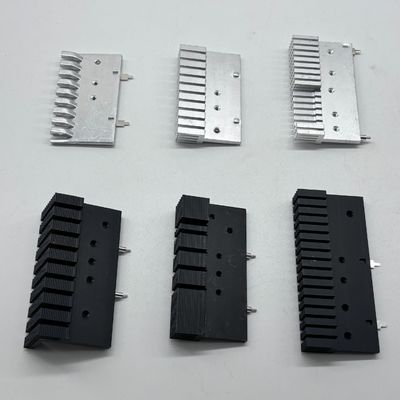 OEM ODM CNCフライリングエクストルーション アルミプロファイル 熱槽エクストルーション LED用のカスタム設計熱槽